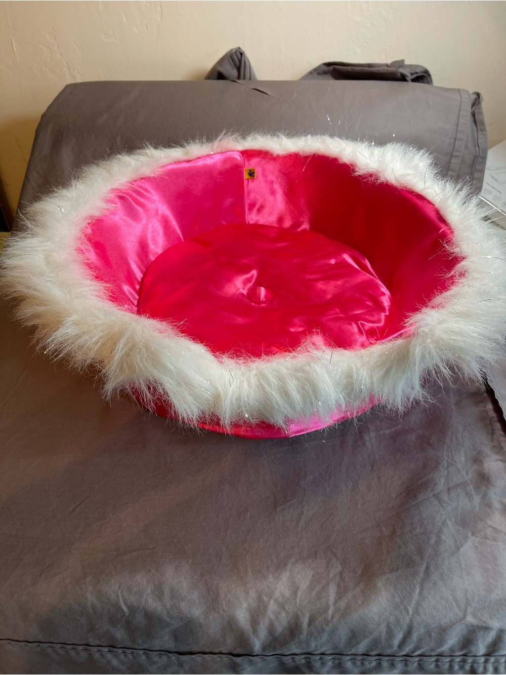 Share BAB Build A Bear Pink Satin Faux Fur Pink Satin Puppy Bed 16X15X5 inches